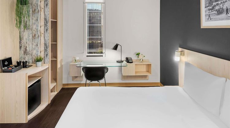 Ibis Sydney Barangaroo Room