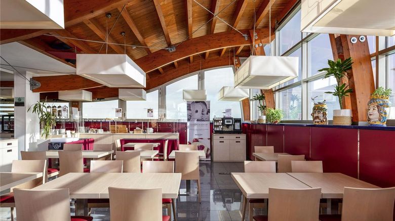 <b>Mercure Siracusa Prometeo Restaurant</b>. Images powered by <a href="https://iceportal.shijigroup.com/" title="IcePortal" target="_blank">IcePortal</a>.