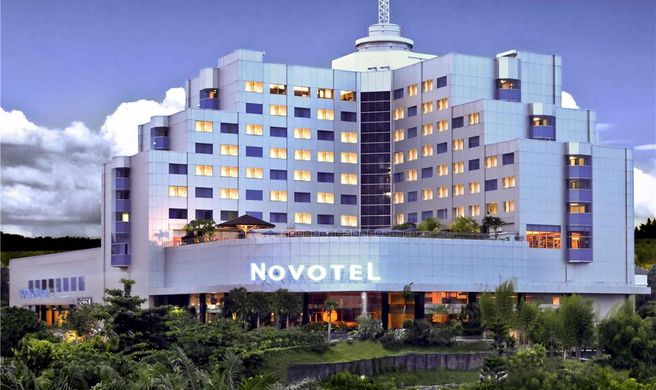 Novotel Balikpapan Exterior