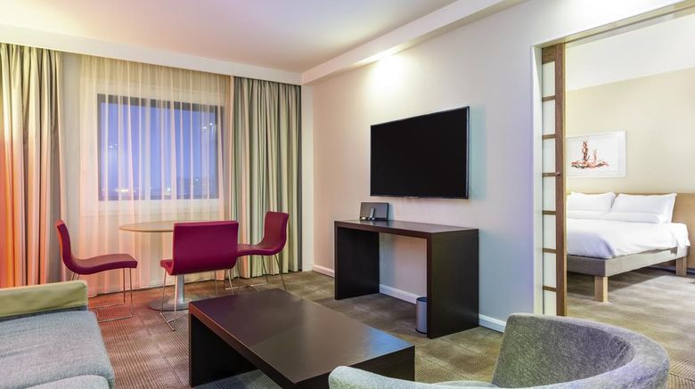 <b>Novotel London Paddington Suite</b>. Images powered by <a href="https://iceportal.shijigroup.com/" title="IcePortal" target="_blank">IcePortal</a>.
