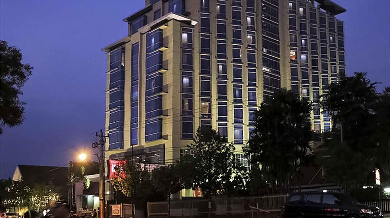 Hotel Ibis Semarang Exterior. Images powered by <a href="https://iceportal.shijigroup.com" target="_blank" rel="noopener">Ice Portal</a>.