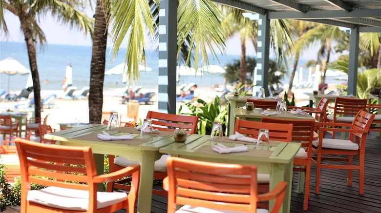 <b>La Veranda Resort Phu Quoc - MGallery Restaurant</b>. Images powered by <a href="https://iceportal.shijigroup.com/" title="IcePortal" target="_blank">IcePortal</a>.