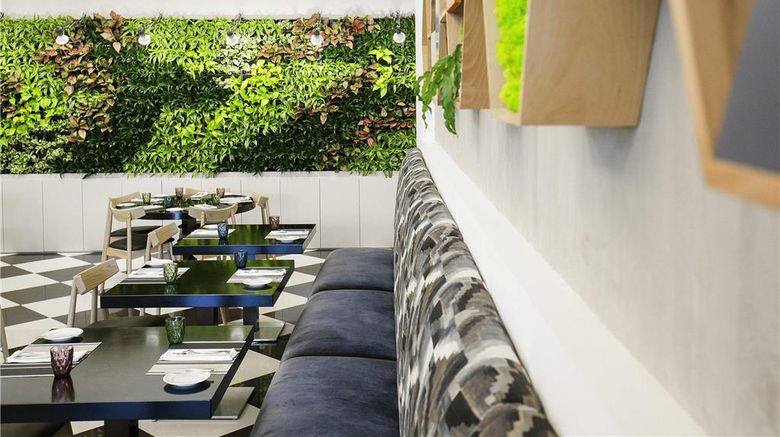 <b>Ibis Deira Creekside Dubai Restaurant</b>. Images powered by <a href="https://iceportal.shijigroup.com/" title="IcePortal" target="_blank">IcePortal</a>.