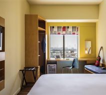 Ibis Deira Creekside Dubai Room