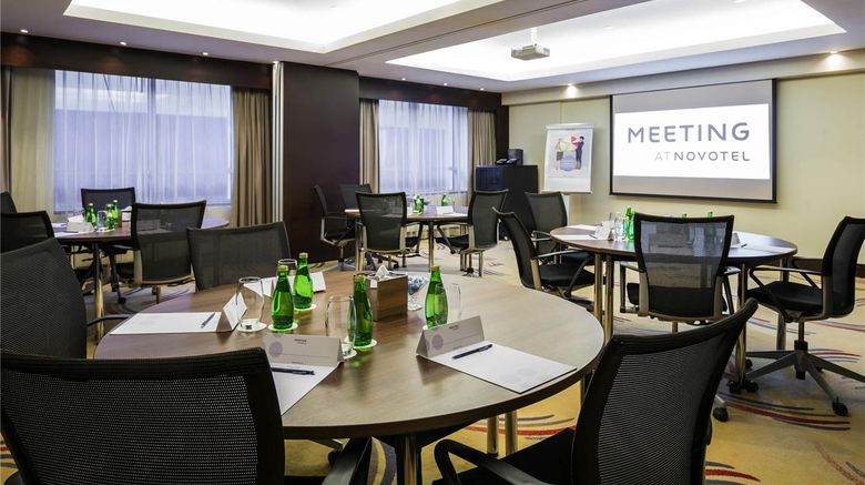 <b>Novotel Deira Creekside Dubai Meeting</b>. Images powered by <a href="https://iceportal.shijigroup.com/" title="IcePortal" target="_blank">IcePortal</a>.