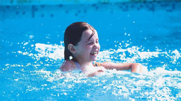 Novotel Deira Creekside Dubai Pool