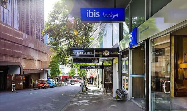 Ibis Budget Auckland Central Exterior