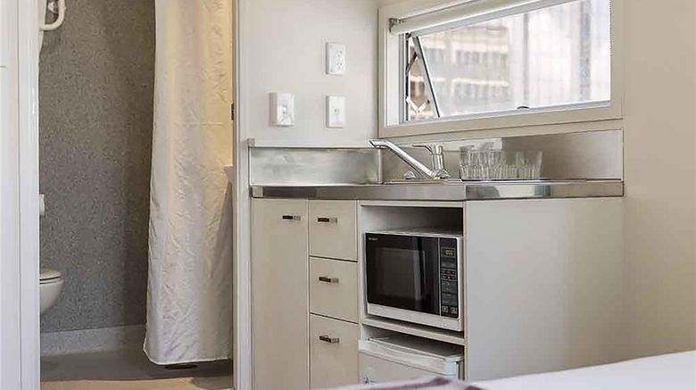 <b>Ibis Budget Auckland Central Room</b>. Images powered by <a href="https://iceportal.shijigroup.com/" title="IcePortal" target="_blank">IcePortal</a>.