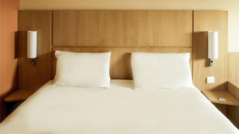 <b>Ibis Constantine Room</b>. Images powered by <a href="https://iceportal.shijigroup.com/" title="IcePortal" target="_blank">IcePortal</a>.