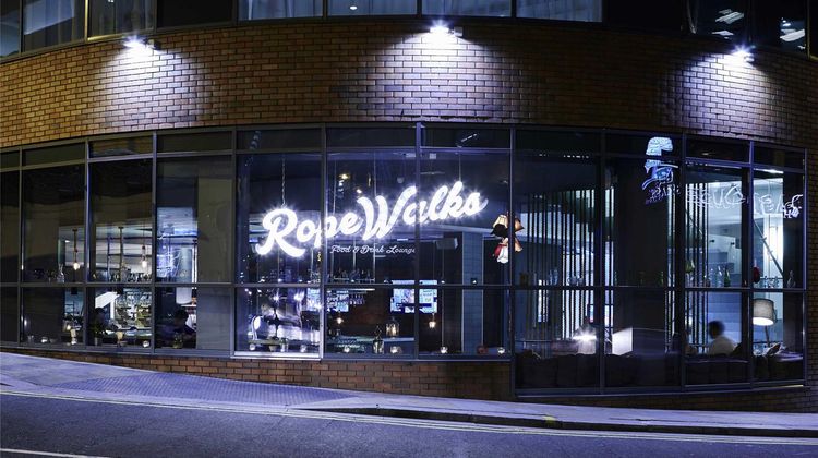 Hotel Novotel Liverpool Exterior