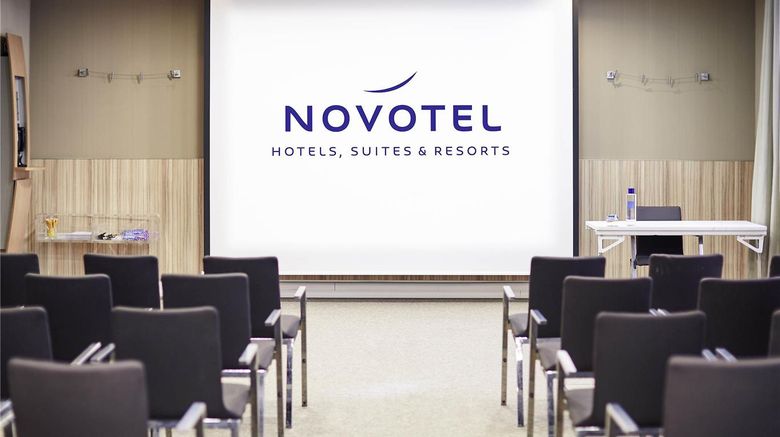 <b>Hotel Novotel Liverpool Meeting</b>. Images powered by <a href="https://iceportal.shijigroup.com/" title="IcePortal" target="_blank">IcePortal</a>.