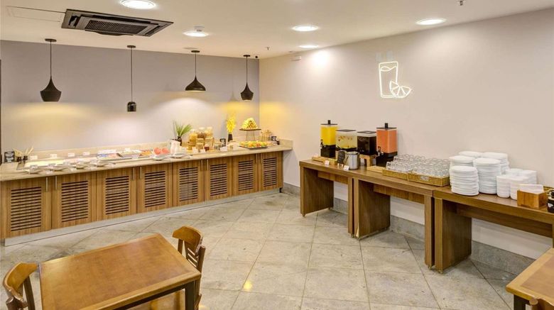 <b>Ibis Rio de Janeiro Copacabana Exterior</b>. Images powered by <a href="https://iceportal.shijigroup.com/" title="IcePortal" target="_blank">IcePortal</a>.