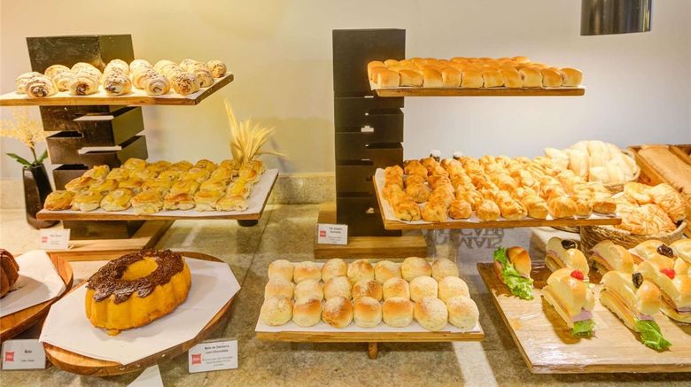 <b>Ibis Rio de Janeiro Copacabana Exterior</b>. Images powered by <a href="https://iceportal.shijigroup.com/" title="IcePortal" target="_blank">IcePortal</a>.