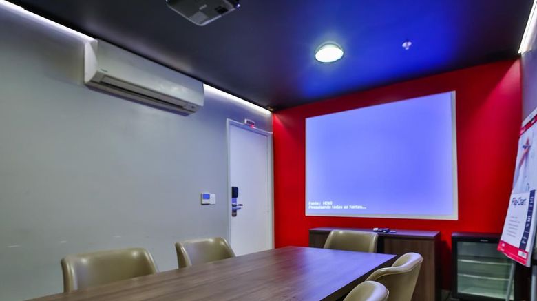 <b>Ibis Rio de Janeiro Copacabana Meeting</b>. Images powered by <a href="https://iceportal.shijigroup.com/" title="IcePortal" target="_blank">IcePortal</a>.