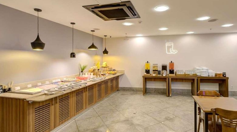 <b>Ibis Rio de Janeiro Copacabana Restaurant</b>. Images powered by <a href="https://iceportal.shijigroup.com/" title="IcePortal" target="_blank">IcePortal</a>.
