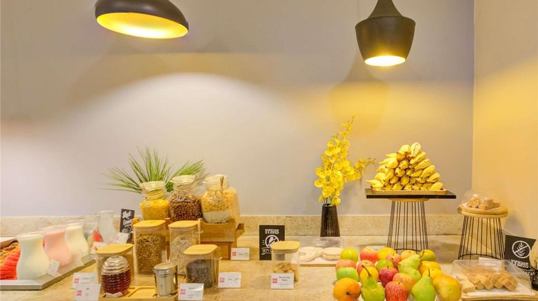 <b>Ibis Rio de Janeiro Copacabana Restaurant</b>. Images powered by <a href="https://iceportal.shijigroup.com/" title="IcePortal" target="_blank">IcePortal</a>.