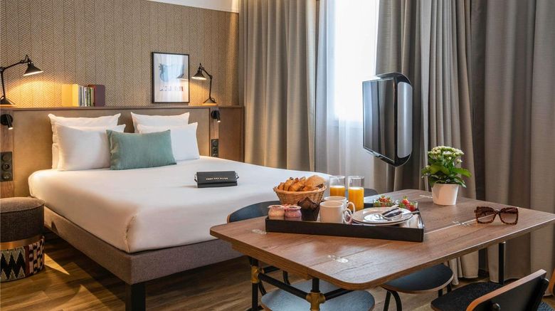 <b>Novotel Suites Nice Airport Room</b>. Images powered by <a href="https://iceportal.shijigroup.com/" title="IcePortal" target="_blank">IcePortal</a>.
