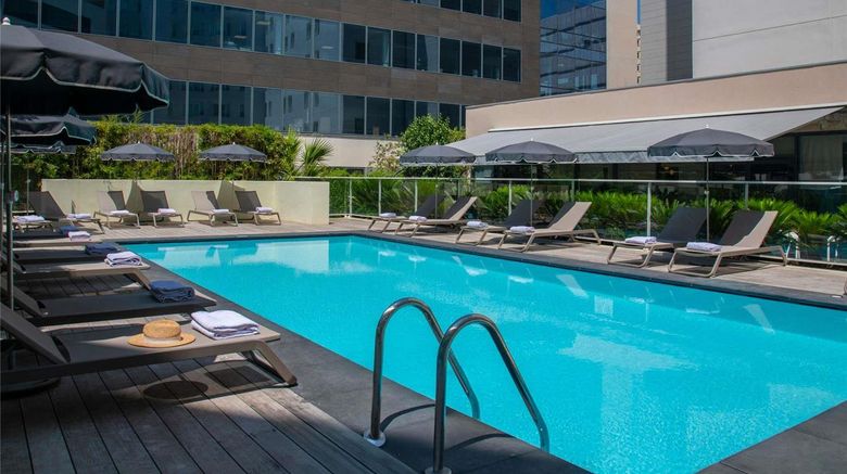 <b>Novotel Suites Nice Airport Pool</b>. Images powered by <a href="https://iceportal.shijigroup.com/" title="IcePortal" target="_blank">IcePortal</a>.