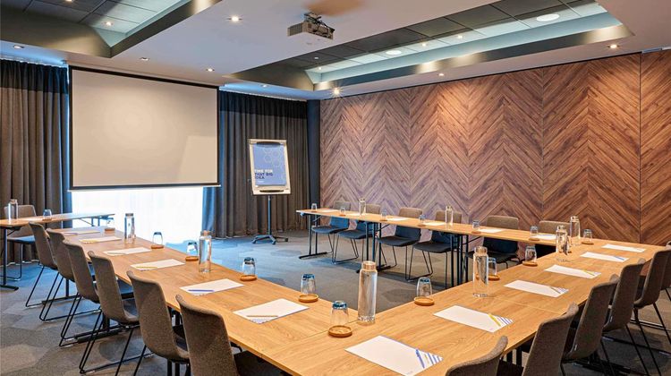 Novotel Edinburgh Park Meeting