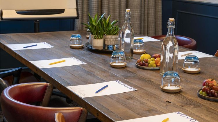 Novotel Edinburgh Park Meeting
