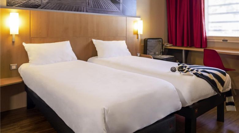 <b>Ibis Cannes Mandelieu Room</b>. Images powered by <a href="https://iceportal.shijigroup.com/" title="IcePortal" target="_blank">IcePortal</a>.