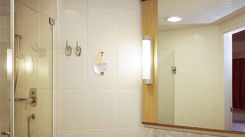 <b>Ibis Uberlandia Hotel Room</b>. Images powered by <a href="https://iceportal.shijigroup.com/" title="IcePortal" target="_blank">IcePortal</a>.