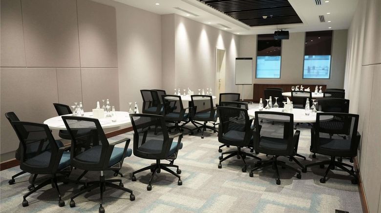 <b>Novotel Riyadh Al Anoud Meeting</b>. Images powered by <a href="https://iceportal.shijigroup.com/" title="IcePortal" target="_blank">IcePortal</a>.