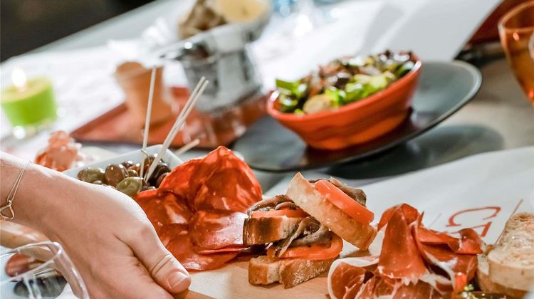 Novotel Dubai Al Barsha Hotel Restaurant