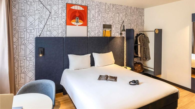 <b>Ibis Dunkerque Centre Room</b>. Images powered by <a href="https://iceportal.shijigroup.com/" title="IcePortal" target="_blank">IcePortal</a>.
