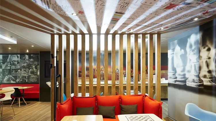 Ibis Hotel Valenciennes Exterior
