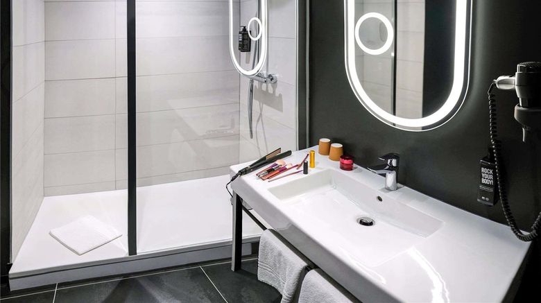 <b>Ibis Pontarlier Room</b>. Images powered by <a href="https://iceportal.shijigroup.com/" title="IcePortal" target="_blank">IcePortal</a>.