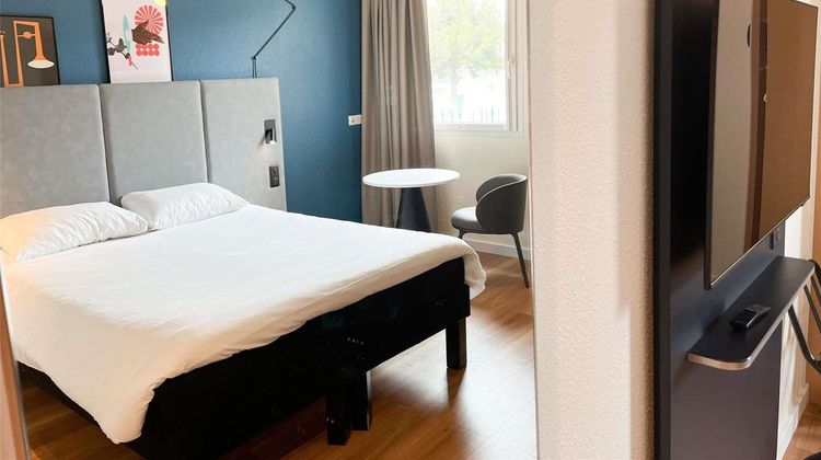 Hotel Ibis Martigues Room