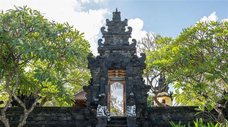 Pullman Bali Legian Beach Exterior