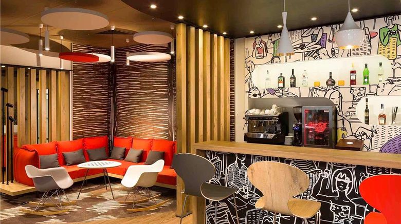 <b>Ibis Budapest Heroes Square Restaurant</b>. Images powered by <a href="https://iceportal.shijigroup.com/" title="IcePortal" target="_blank">IcePortal</a>.