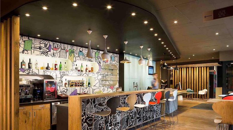 <b>Ibis Budapest Heroes Square Restaurant</b>. Images powered by <a href="https://iceportal.shijigroup.com/" title="IcePortal" target="_blank">IcePortal</a>.