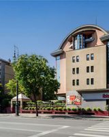 Ibis Budapest Heroes Square