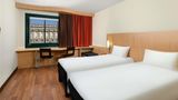 Ibis Styles Budapest Heroes Square Room