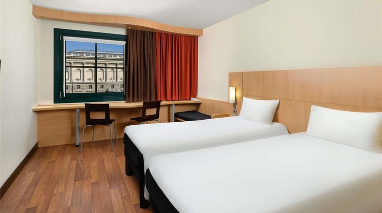 Ibis Styles Budapest Heroes Square Room