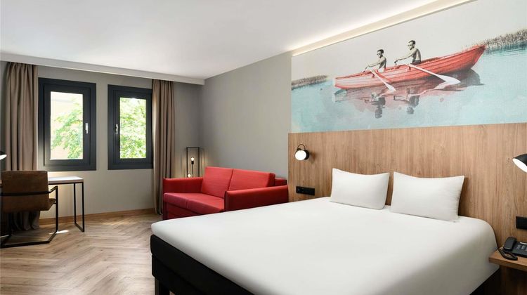 Ibis Styles Budapest Heroes Square Room