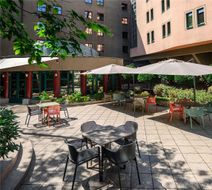 Ibis Budapest Heroes Square Exterior