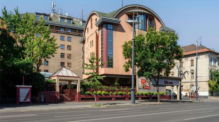 Ibis Styles Budapest Heroes Square Exterior
