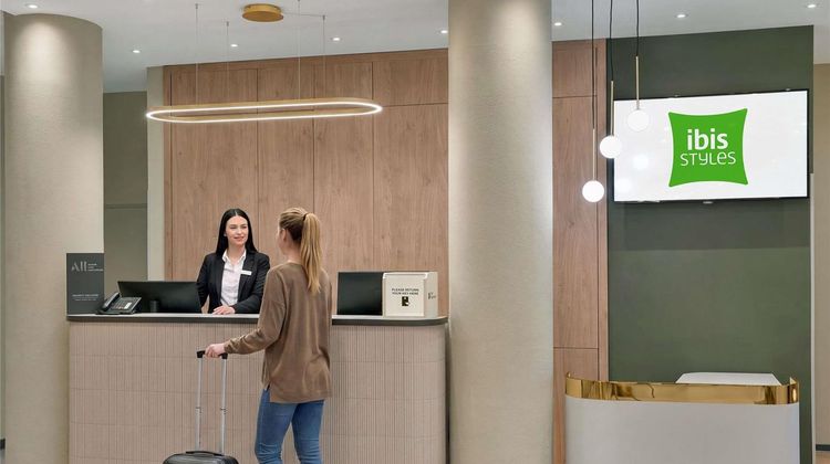 Ibis Styles Budapest Heroes Square Exterior