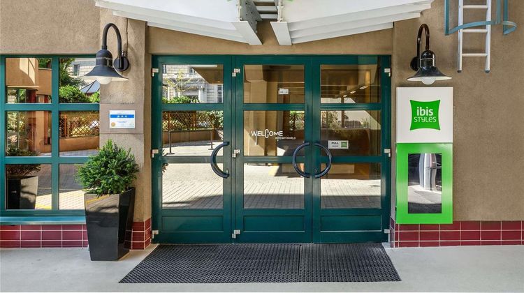 Ibis Styles Budapest Heroes Square Exterior