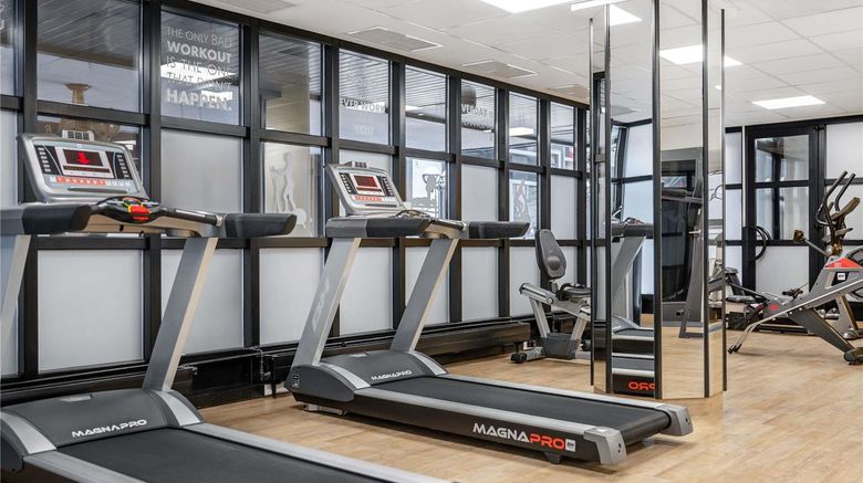 <b>Hotel Mercure Budapest City Center Health</b>. Images powered by <a href="https://iceportal.shijigroup.com/" title="IcePortal" target="_blank">IcePortal</a>.
