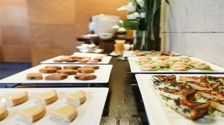 <b>Ibis Casablanca City Center Meeting</b>. Images powered by <a href="https://iceportal.shijigroup.com/" title="IcePortal" target="_blank">IcePortal</a>.