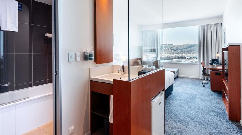 <b>Novotel Christchurch Cathedral Square Room</b>. Images powered by <a href="https://iceportal.shijigroup.com/" title="IcePortal" target="_blank">IcePortal</a>.