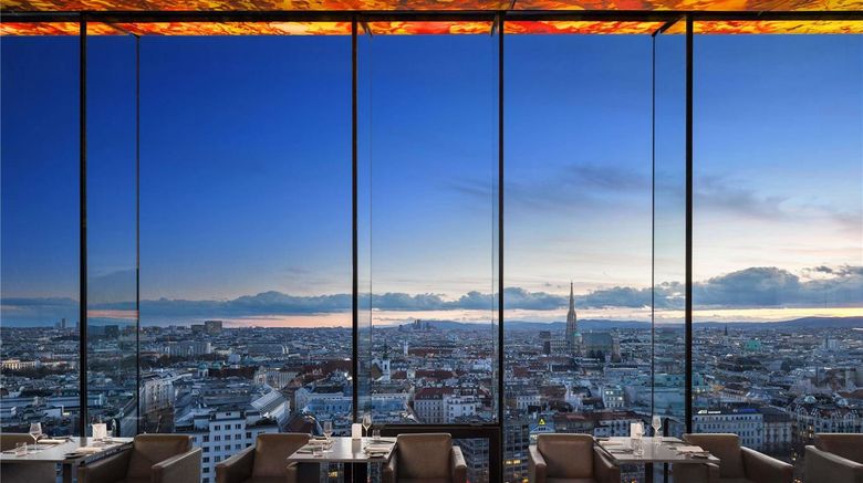 <b>SO/ Vienna Restaurant</b>. Images powered by <a href="https://iceportal.shijigroup.com/" title="IcePortal" target="_blank">IcePortal</a>.