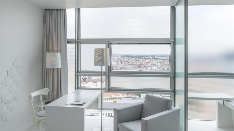 SO/ Vienna Room