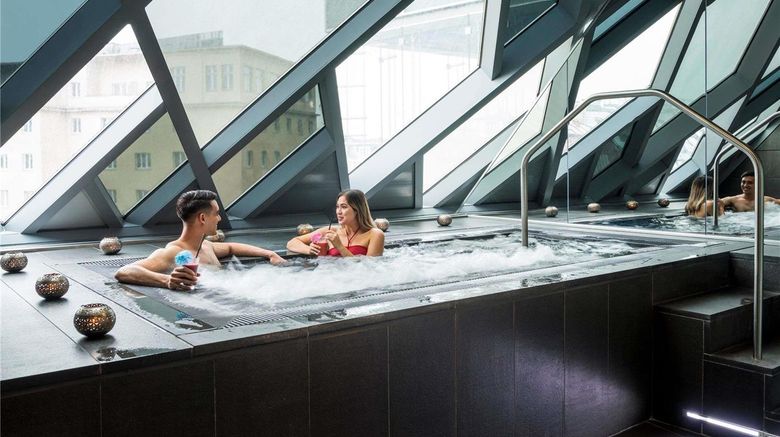 <b>SO/ Vienna Spa</b>. Images powered by <a href="https://iceportal.shijigroup.com/" title="IcePortal" target="_blank">IcePortal</a>.