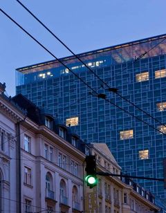 SO/ Vienna